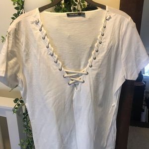Boohoo white tee